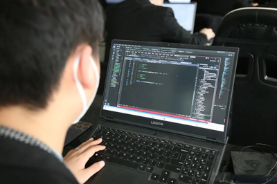 全棧工程師培訓 一站式掌握軟件開發，通往高薪職業的橋梁